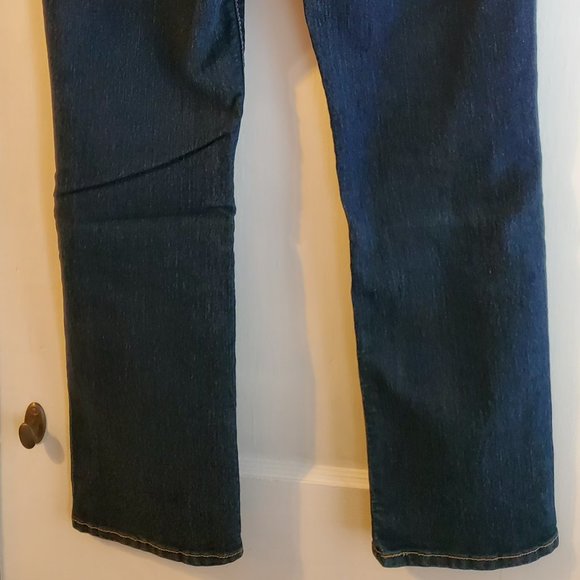 Levi Strauss & Co. Signature Modern Straight darker Jeans Size 8M - Picture 4 of 5